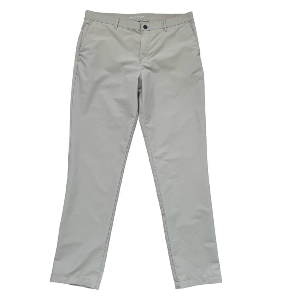 Banana Republic Men’s 38W/32L Gray Flat Front Golf Pants Lightweight Relaxed Fit